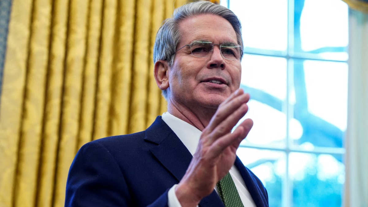 ‘There Is A Path To Take Them Off’: US Signals Rollback Of 25% Tariff Penalty On India