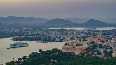 GK: Which Indian City Is Called The City Of Lakes?