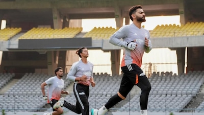 Virat Kohli at practice ahead of the three-match ODI series against New Zealand (Picture credit: Instagram @virat.kohli)