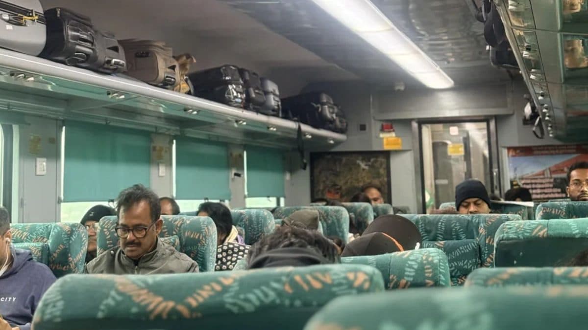 Reddit Debate on WiFi in Indian Trains