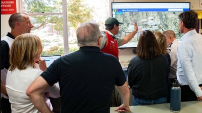 Australia PM Anthony Albanese and  Victoria's premier Jacinta Allan visited Bendigo Incident Control Centre to take stock of the situation. (Jacinta Allan/X)
