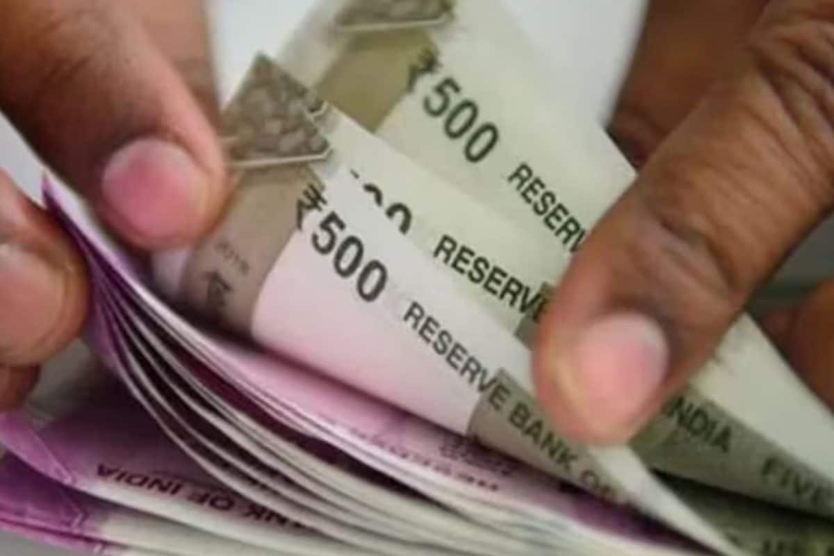 8th Pay Commission: Central Govt Employee Body Demands 3.25 Fitment Factor, 5% Annual Hike