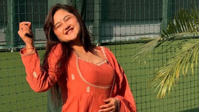 Rashami was clad in an orange ethnic suit.(Photo Credit : Instagram)