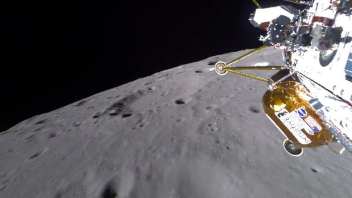 Why Does The US Want Nuclear Power On The Moon? | Explained