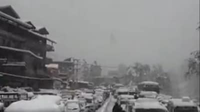 Videos from North India show cars stuck on roads and people struggling to drive.(Photo Credit : X)