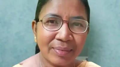 Budhri Tati has devoted the past 36 years to community service in the forested and Naxal-affected regions of the Bastar division. (News18 Hindi)