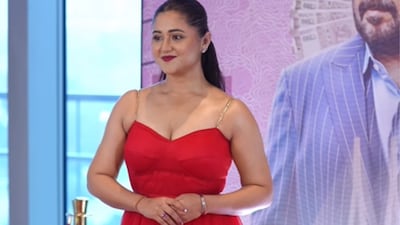  Rashmi Desai’s red dress moment on the red carpet is too alluring to miss.(Photo Credit : Instagram)