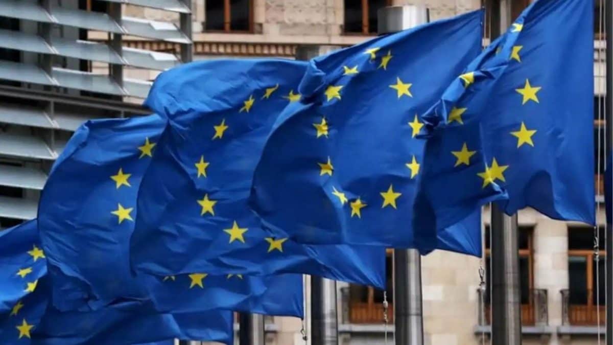 What Is The Difference Between European Union And European Commission? Which Is More Powerful?