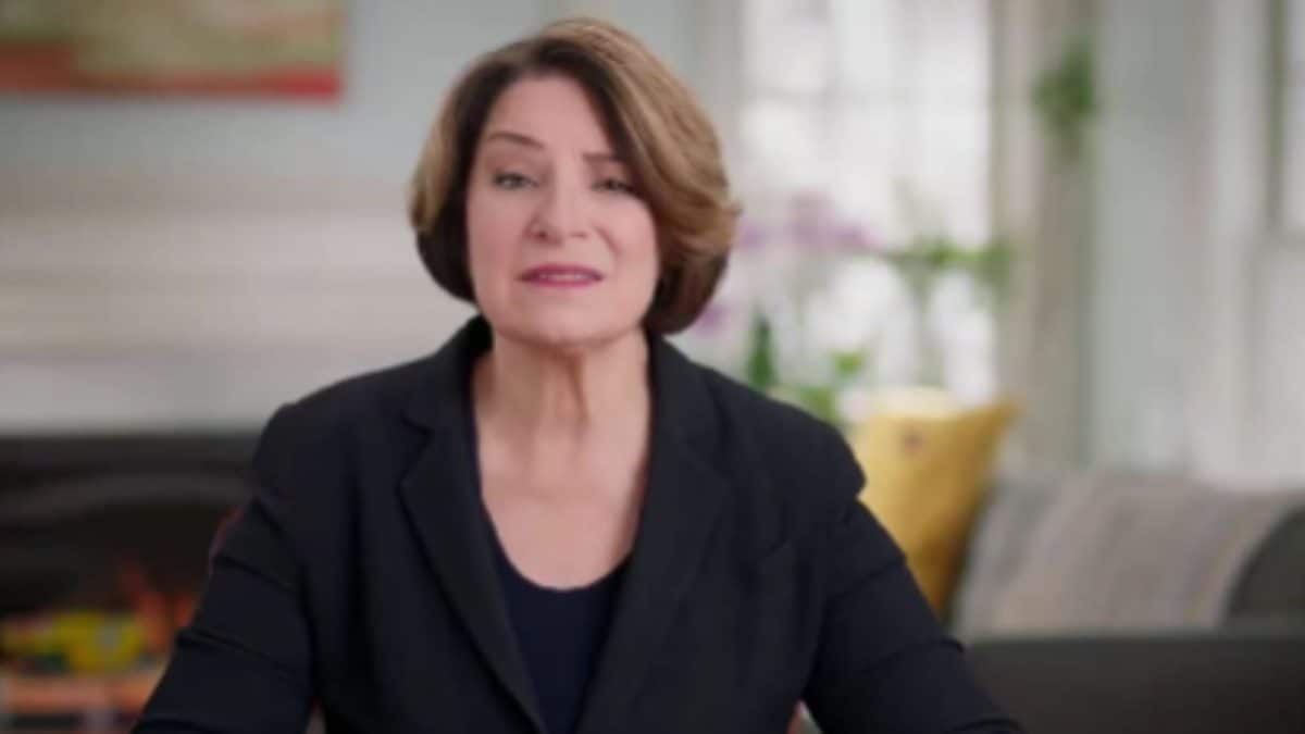 Amid Immigration Turmoil, Senator Amy Klobuchar Announces To Run For Minnesota Governor