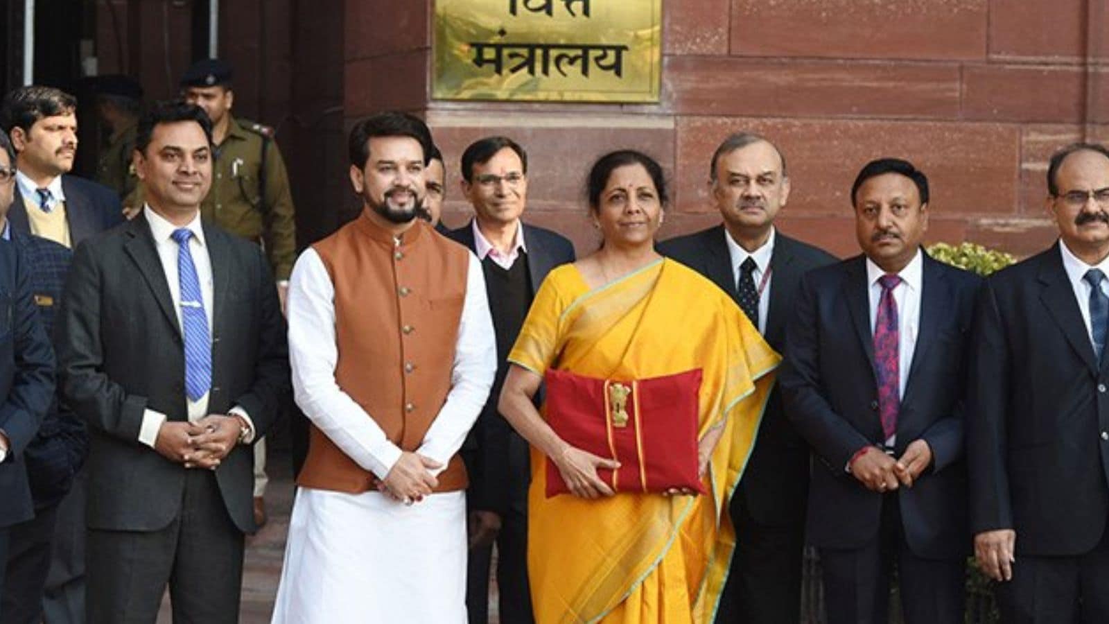 In the 2020 Budget, Sitharaman went a bit regional with Kashmiri poet Pandit Dina Nath Kaul 'Nadim’s lines from Myon Vatan. She recited, "Hamara vatan, khilte hue Shalimar Bagh jaisa, Hamara vatan, Dal jheel mein khilte hue kamal jaisa, Nau jawanon ke garam khoon jaisa, Mera vatan, tera vatan, hamara vatan, Duniya ka sabse pyara vatan (Our nation like blooming Shalimar gardens, Dal Lake lotuses, youth's hot blood—the world's dearest homeland).” The recitation came just after the Article 370 abrogation and trended heavily on social media especially for its emotional and patriotic tone.