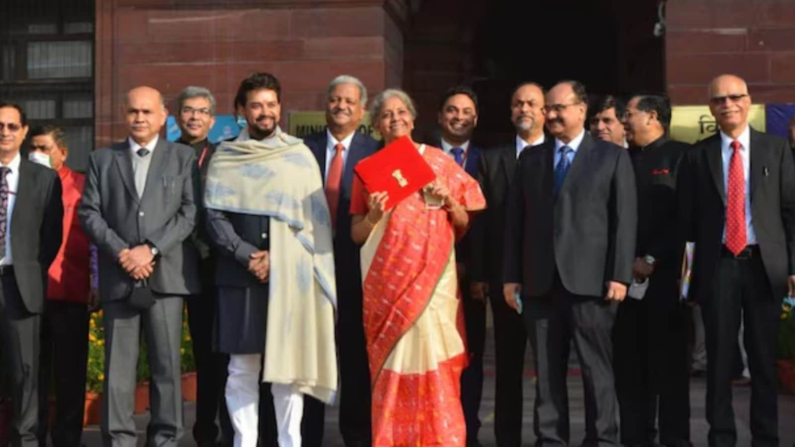  "Faith is the bird that feels the light and sings when the dawn is still dark." It captured the mood of hope during post-pandemic recovery. Clips and screenshots circulated on Twitter and news portals. Readers shared it as a positive message amid uncertainty. During 2022-2024, there were no widely viral shayaris though Sitharaman included a few inspirational lines here and there.