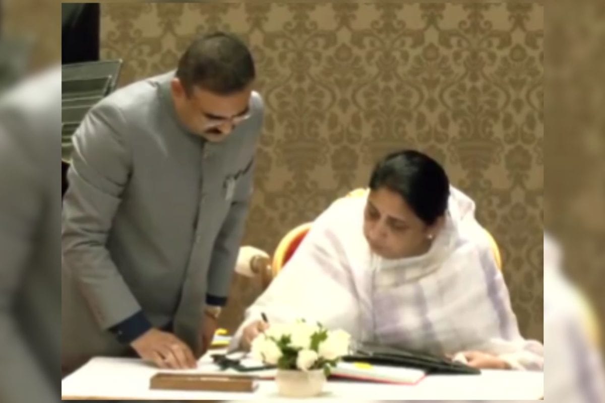Power Vacuum In NCP? Legal Challenge To Sunetra Pawar Opens Fresh Questions Over Party Leadership