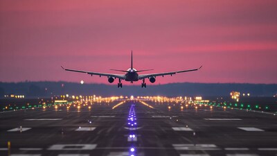 Extreme Landings: 10 Of The Most Dangerous Airports In The World