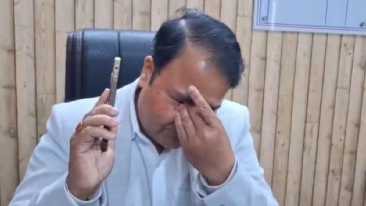 'Deeply Hurt By Allegations Against CM, PM': Ayodhya GST Commissioner Resigns Over Shankaracharya Row