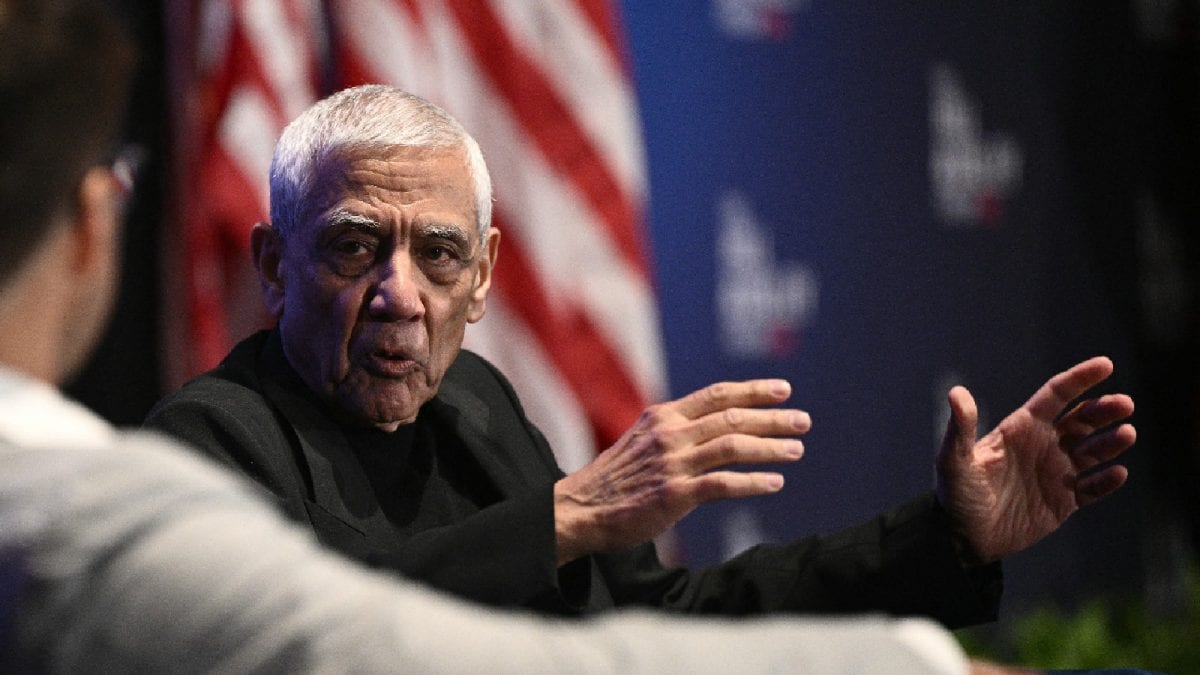 Vinod Khosla Snaps Back At Elon Musk’s ‘Pompous’ Taunt: ‘Maybe Not Tweet Seemingly Racist Stuff’