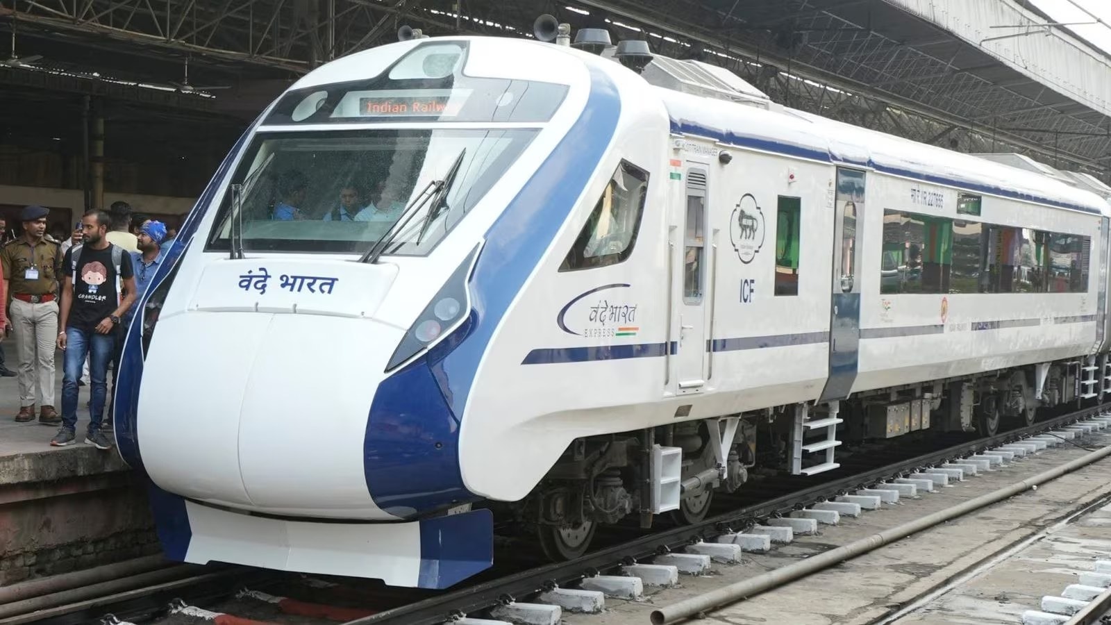 The inaugural Vande Bharat Sleeper service is scheduled for mid-to-late January 2026 and will be flagged off by Prime Minister Narendra Modi on the Guwahati-Howrah route. The inaugural Vande Bharat Sleeper service is scheduled for mid-to-late January 2026 and will be flagged off by Prime Minister Narendra Modi on the Guwahati-Howrah route.