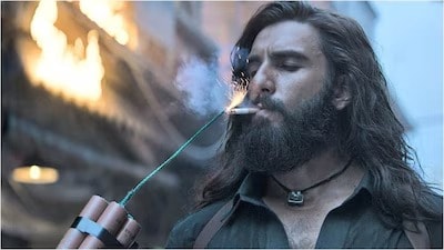 Dhurandhar vs Dangal : Ranveer Challenges Aamir’s Record Dhurandhar vs Dangal : Ranveer Challenges Aamir’s Record