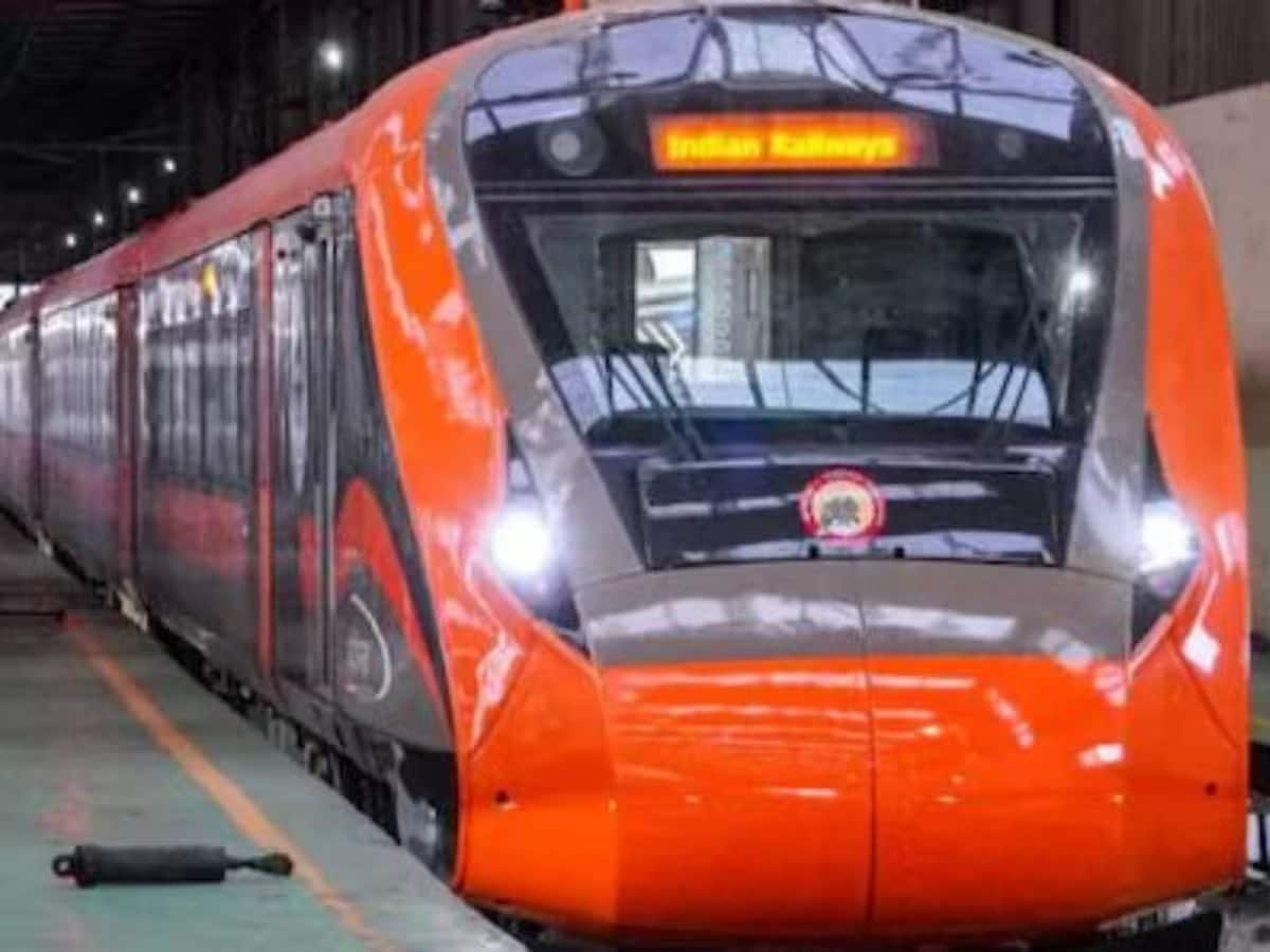 The Vande Bharat Sleeper has been designed as a premium overnight service for long distances. It is part of Indian Railways’ broader effort to modernise travel while cutting down journey time. On the Howrah–Kamakhya route, the train reduces travel time by nearly 2.5 hours. Faster travel means better access for pilgrims and tourists visiting religious destinations in the region. The Vande Bharat Sleeper has been designed as a premium overnight service for long distances. It is part of Indian Railways’ broader effort to modernise travel while cutting down journey time. On the Howrah–Kamakhya route, the train reduces travel time by nearly 2.5 hours. Faster travel means better access for pilgrims and tourists visiting religious destinations in the region.