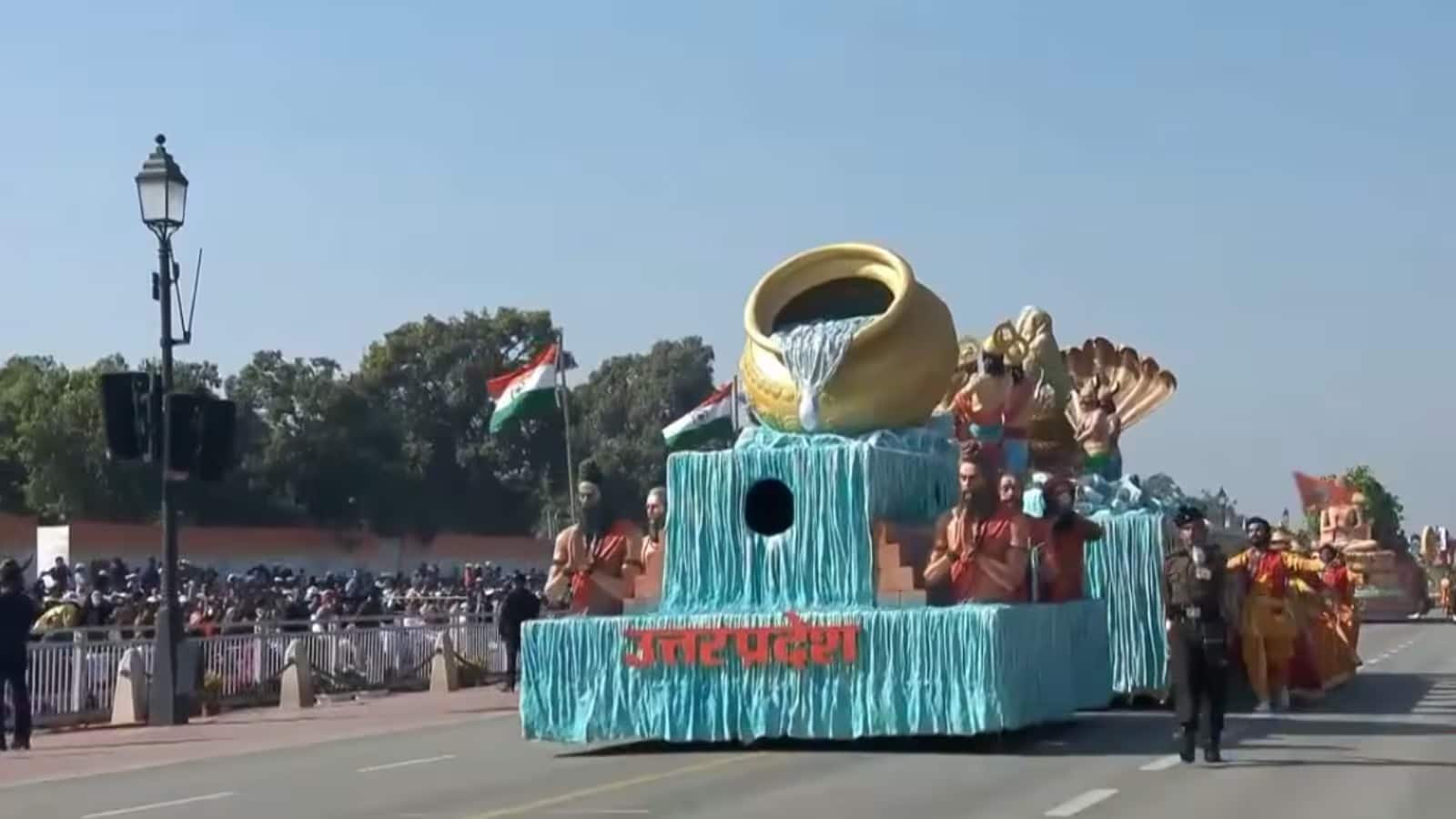 Uttar Pradesh yet again remained on top last year for its vibrant display of Mahakumbh under the "Swarnim Bharat: Virasat aur Vikas" theme. Tripura was named the second best for showcasing the Kharchi Puja. The state's tableau was based on "Eternal Reverence: The worship of 14 Deities in Tripura". The third position went to Andhra Pradesh for showcasing Etikoppaka Bommalu - the eco-friendly wooden toys. The Jammu and Kashmir Rifles Contingent was announced as the best marching contingent among the three Services in 2025.