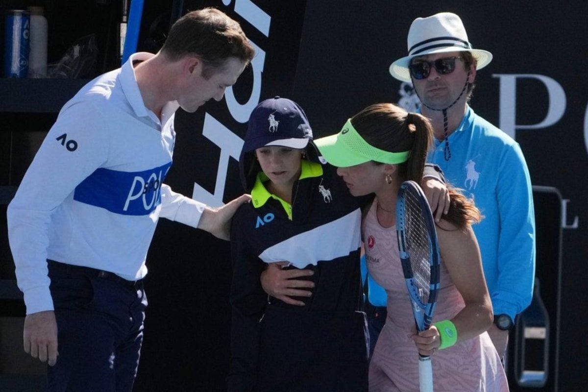 Zeynep Sonmez Saves Ball Girl From Fainting -- Then Gets The Win In Melbourne | WATCH