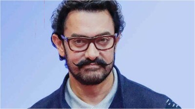 Aamir Khan reacted to Mumbai’s worsening air quality during the Tata Mumbai Marathon, saying “Abhi kya kare?” as he addressed concerns over pollution.