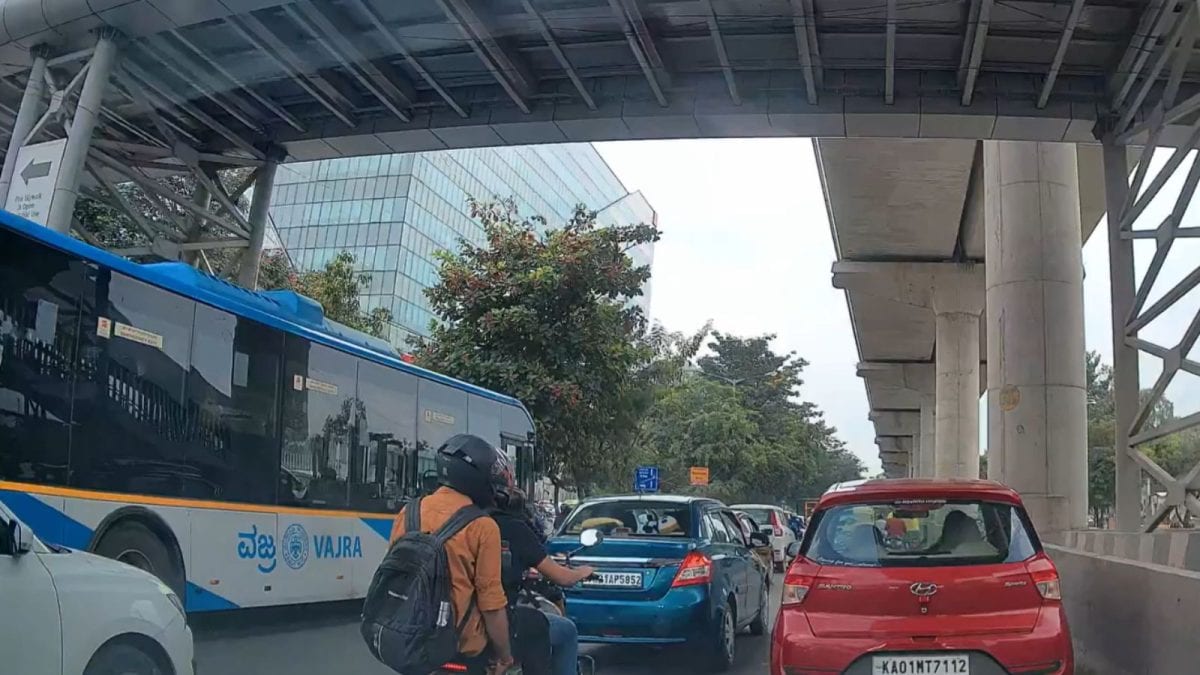 Karnataka Transport Minister, Mohan Das Pai Trade Barbs Over Bengaluru Public Transport