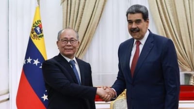 Venezuelan President Nicolas Maduro with Qiu Xiaoqi, special envoy of Chinese President Xi Jinping (Credits: X)