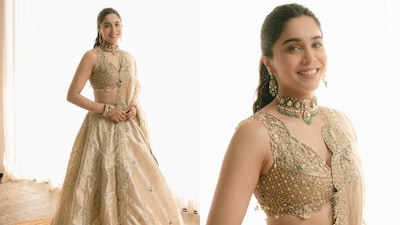Sharvari wore a lehenga by designer Aditi Gupta for her sister’s wedding 