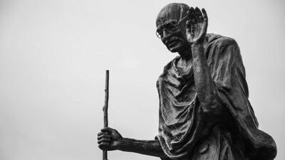 Mahatma Gandhi Death Anniversary: Top 8 Inspiring Quotes By The Father Of The Nation
