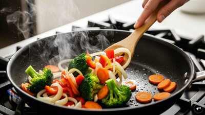 खतरनाक रसोई की आदतें: 3 गलतियाँ जो धीरे-धीरे आपके स्वास्थ्य को नुकसान पहुँचा रही हैं.