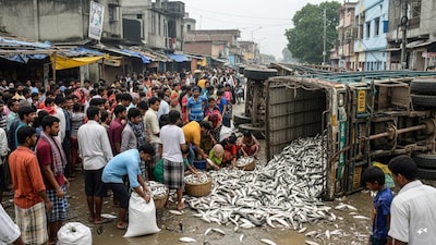Ritesh Kumar died in a Sitamarhi road accident. Bystanders looted fish from his truck instead of helping. Police seized the vehicle and are investigating. (AI Image)