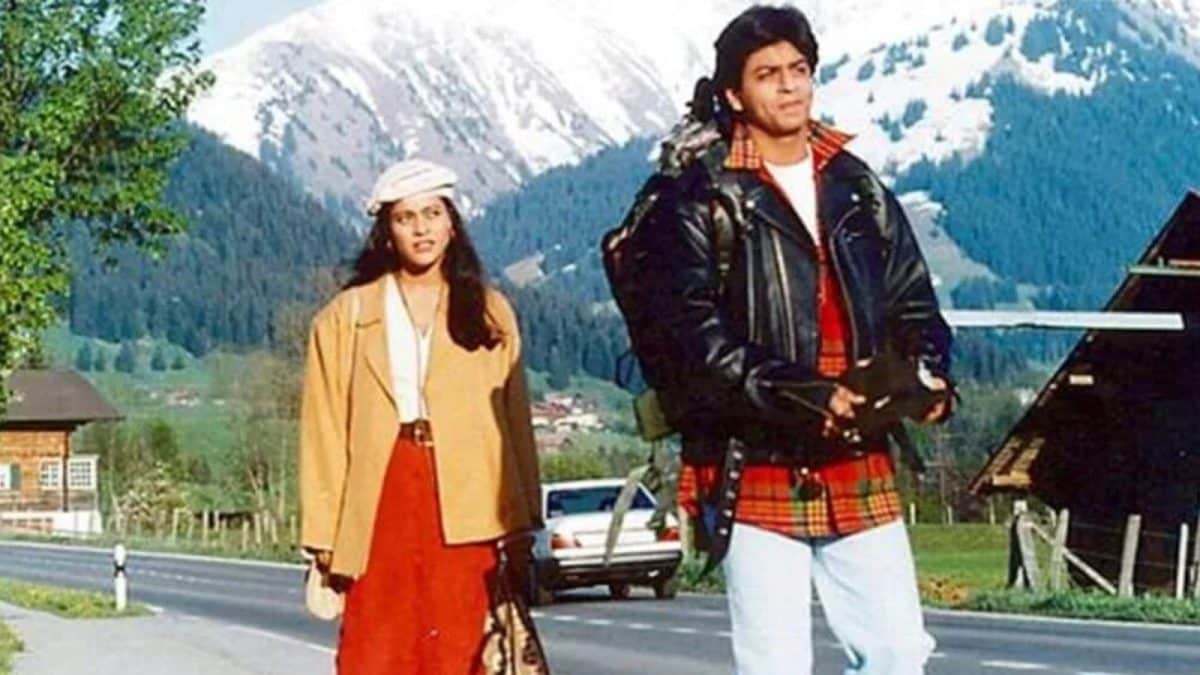 Bollywood Lovers, Pack Your Bags And Check These Iconic Must-Visit Film Locations