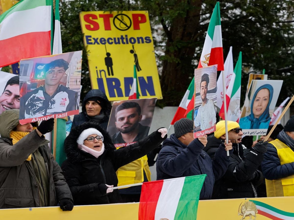 He Fooled Us': Iranian Protesters Accuse Trump Of Betraying Them After  Raising Hopes Of Support | World News - News18
