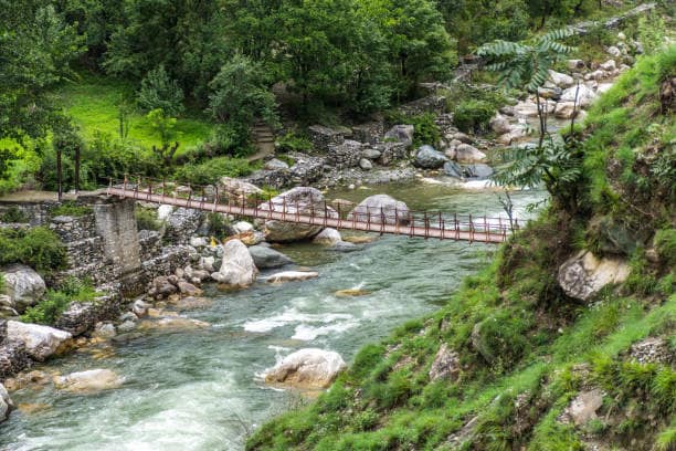 Tirthan Valley: Tirthan Valley, home to the crystal-clear Tirthan River, is known for trout fishing, lush greenery, and eco-tourism. Its serenity makes it an ideal escape for relaxation and connecting with nature.