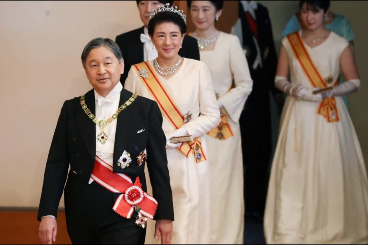 Japanese Man Strips Naked, Climbs Over Barrier During Emperor Naruhito's New Year Greeting