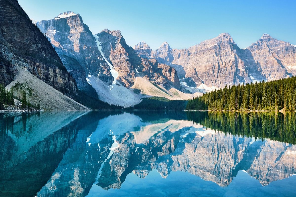 Planning Your International Holiday For 2026? Take A Trip To These 7 Global Wonders