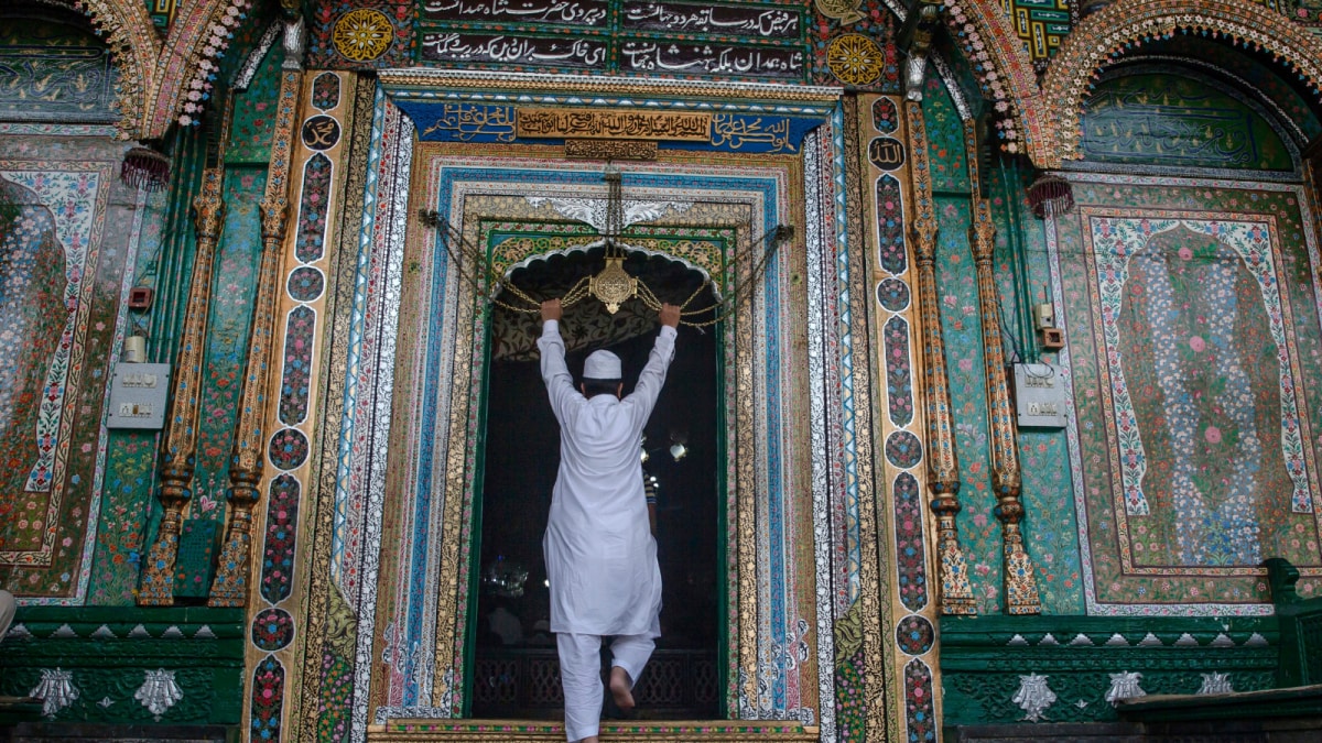 Opinion | Profiling Of Mosques And Religious Functionaries In Kashmir ...