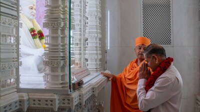 General Upendra Dwivedi, the Chief of Indian Army, at the temple. (X)