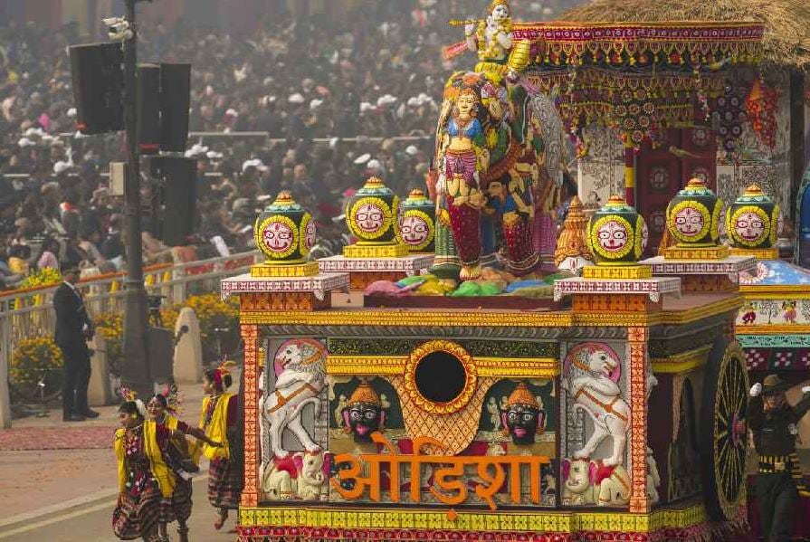  The tableau featured the Pattachitra art form and emphasized on the role of women in the state’s craft economy. It was widely praised for its intricate hand-painted details and live performances by traditional dancers.