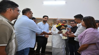 Members of the Bangalore Media Forum met Chief Minister Siddaramaiah and extended their warm wishes. (Photo: X)