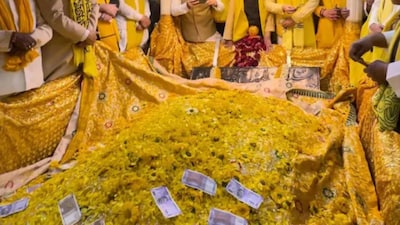 The tradition of Sufi Vasant is not linked to the worship of Goddess Saraswati but is instead a tribute to the deep bond between a guru and his disciple. (News18)