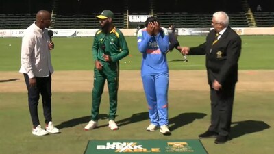 Vaibhav Sooryavanshi (left) couldn't believe luck. (Screengrab/CSA)