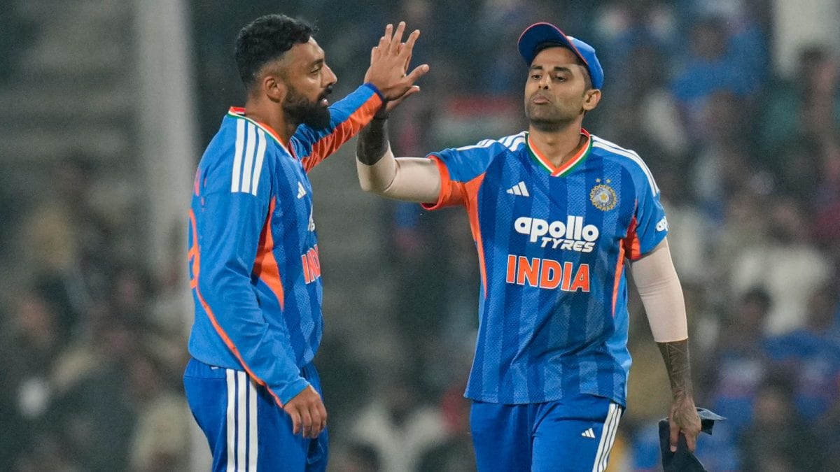 Varun Chakaravarthy's Different Body Language Impresses India Legend ...