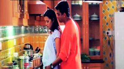 The song 'Vaseegara' from 'Minnale', composed by debutant Harris Jayaraj with lyrics by Thamarai and sung by Bombay Jayashree, remains a timeless favourite.