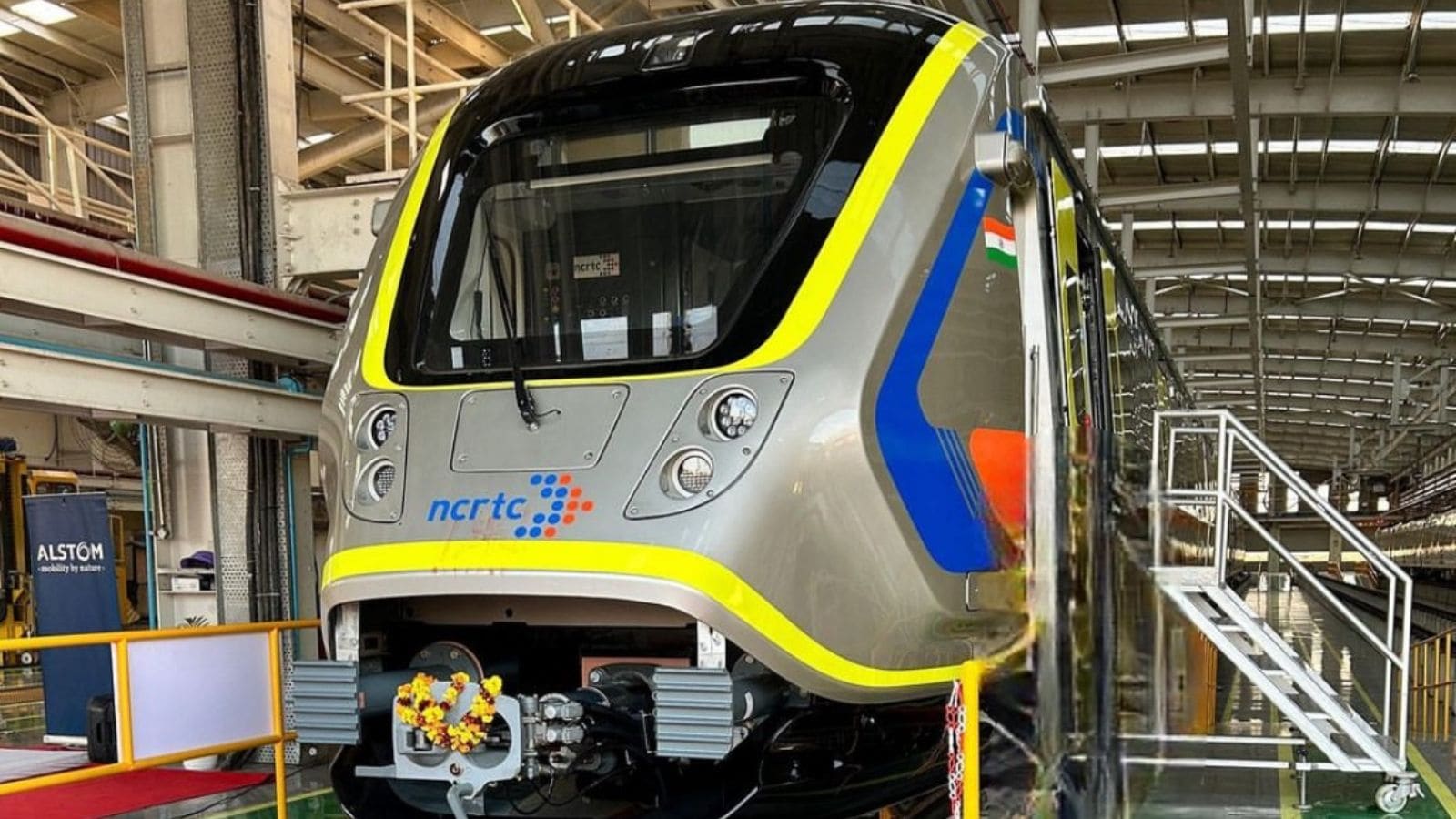 Meerut Metro will cover a 21-kilometer stretch from Meerut South to Modipuram, stopping at 12 stations and completing the journey in just 30 minutes. For the first time in India, the metro and Namo Bharat will run on the same track. 