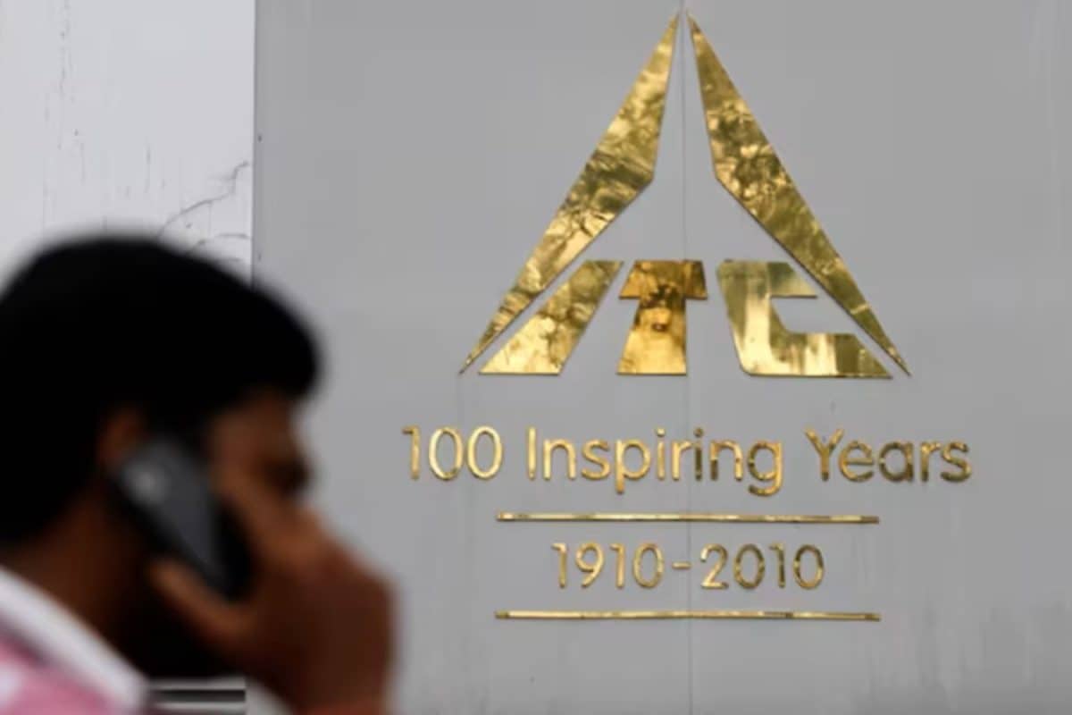 ITC Limited Shares Slip 1% In Green Market: Opportunity For Value Investors?
