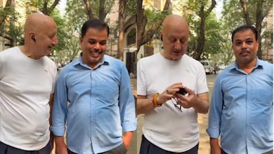 अनुपम खेर ने खोया हुआ क्रेडिट कार्ड लौटाने वाले सुरक्षा गार्ड संजय की ईमानदारी की तारीफ की.