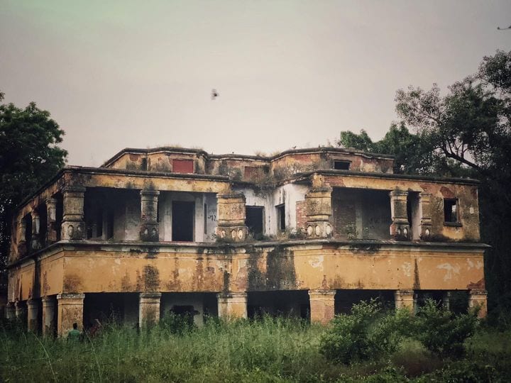 8 Haunted Houses In India That Will Send Chills Down Your Spine