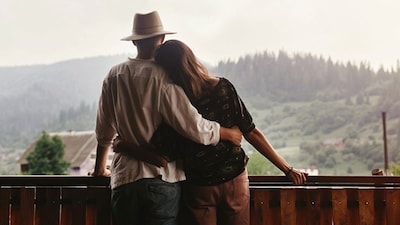 A Valentine’s escape where mountain mist, royal palaces, riverside calm, and starlit forests set the stage for unforgettable moments together.