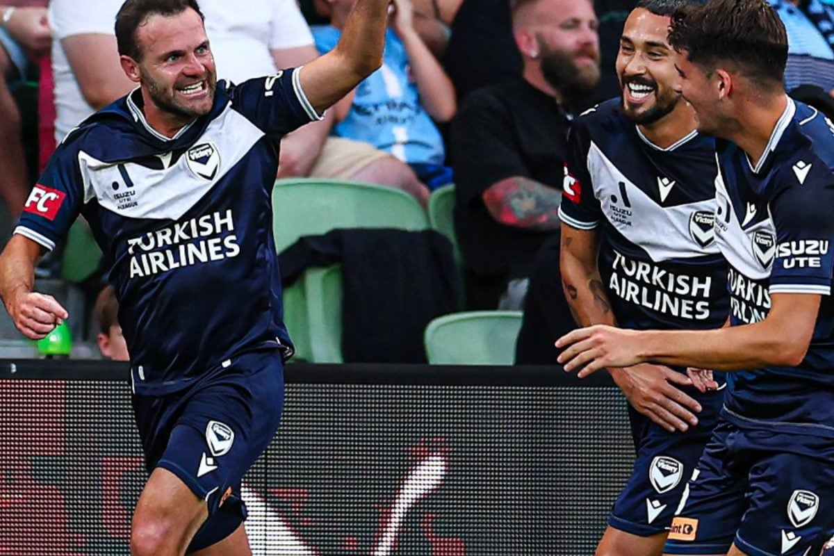 Timeless Juan Mata Scores An Absolute Long-Range Screamer In Melbourne Derby | WATCH